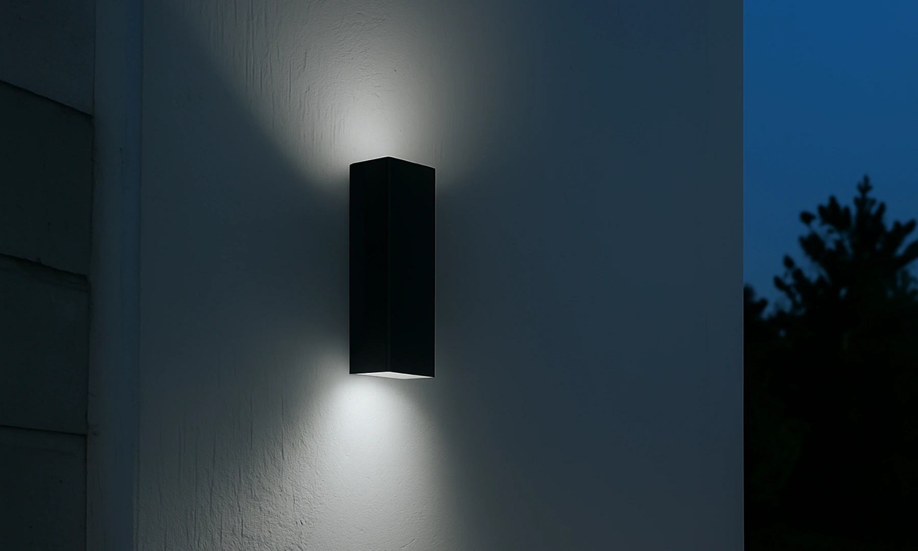 lampada led da muro 8w doppio fascio ip65